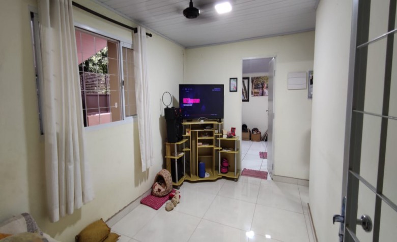 Casa,  BNH IV Plano